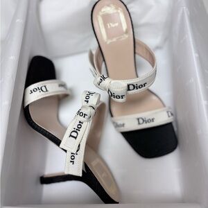 Heeled Sandal with J'Adior Straps